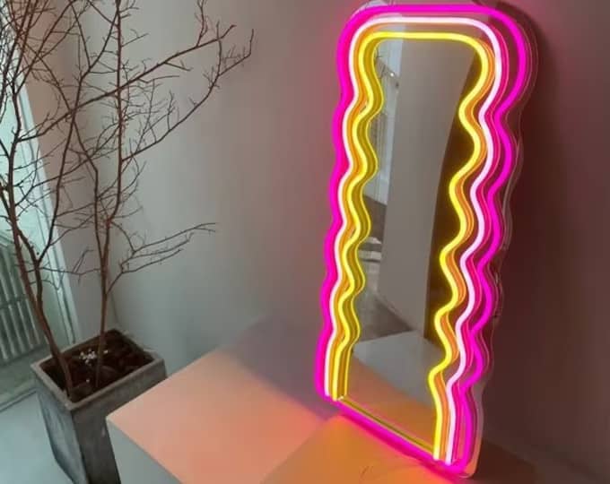 How To Add Lights To A Wavy Mirror?